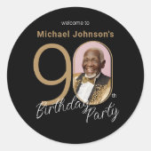 Aangepaste foto 90e verjaardag zwart goud elegante ronde sticker (Voorkant)