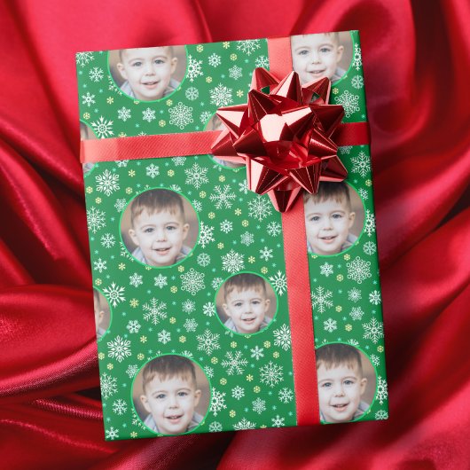 Aangepaste foto Aangepaste Logo Snowflake Groene F Cadeaupapier