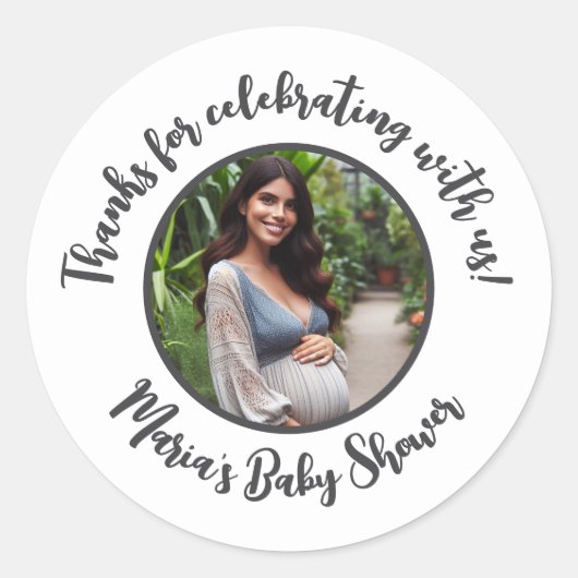 Aangepaste foto Baby shower Modern Script Dank u Ronde Sticker (Voorkant)
