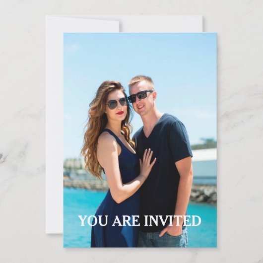 Aangepaste foto bruiloft uitnodiging met moderne t (Voorkant)