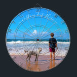 Aangepaste Foto Dart Board met Tekst Gepersonalise Dartbord<br><div class="desc">Aangepaste foto- en tekstdartbord - Uw eigen ontwerp - Gepersonaliseerde familie / vrienden of persoonlijke dartborden Gift - Voeg uw foto en tekst toe - Formaat wijzigen en verplaatsen of verwijderen en elementen / tekst toevoegen met ! voor aanpassingsgereedschap Kies / voeg uw favoriete lettertype / kleur / ! toe...</div>