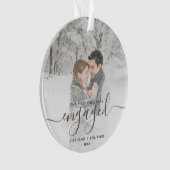 Aangepaste foto Eerste kerst verloofd Groen Schrif Ornament (voorkant)