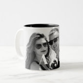 Aangepaste foto en grote monogram Initialen Tweekleurige Koffiemok (Voorkant links)