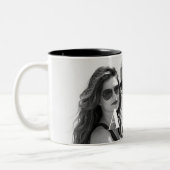 Aangepaste foto en grote monogram Initialen Tweekleurige Koffiemok (Links)