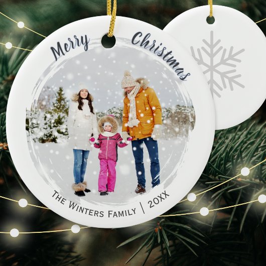 Aangepaste foto en naam Witte Vrolijk Kerstfeest Keramisch Ornament