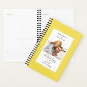 Aangepaste foto geel wit legant script voor bruilo planner (Display)