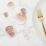 Aangepaste foto Gold Glitter Drip 90th Birthday Confetti<br><div class="desc">Maak haar negentigste verjaardagsfeestje speciaal met deze aangepaste fotoconferentie, met een gouden druppelend faux glitter design. Personaliseer de voorzijde van de grote en middelgrote stukken met haar naam in handschrift manuscript, samen met haar verjaardag en de hieronder datum. Op de rug van alle drie grootten, vervang het steekproef afbeelding met...</div>