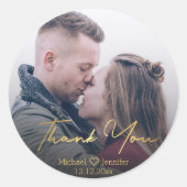 Aangepaste foto gouden script trouw bedankt ronde sticker (Voorkant)