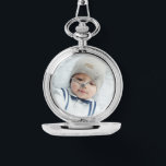 Aangepaste foto horloge<br><div class="desc">Creëer je eigen persoonlijke foto cadeau door je eigen foto toe te voegen,  van je geliefde familieffoto naar je schattige huisfoto,  om je design uniek te maken. Opmerking: foto's op het product zijn foto's van voorbeelden met een watermerk die alleen voor presentatiedoeleinden worden getoond.</div>