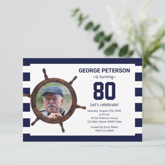 Aangepaste foto in uitnodiging voor roodder Birthd (Staand voorkant)