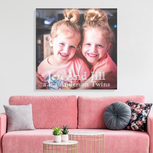 Aangepaste foto maakt het uniek met twee zussen canvas afdruk (Insitu (Woonkamer))