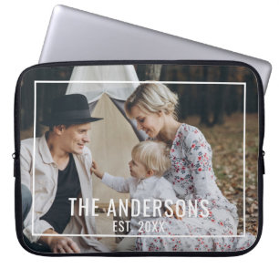 Aangepaste foto met familienaam en vastgesteld jaa laptop sleeve