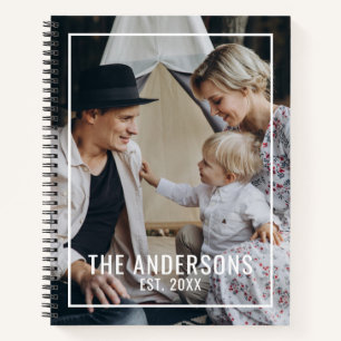 Aangepaste foto met familienaam en vastgesteld jaa notitieboek