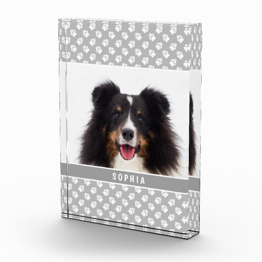 Aangepaste foto met witte poten op grijs & naam (Rechts)