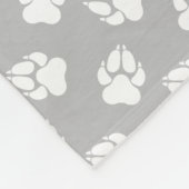 Aangepaste foto met witte poten op grijs & naam fleece deken (Hoek)