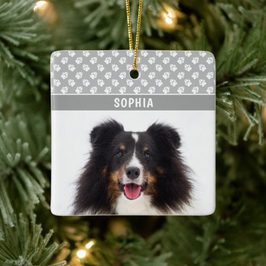 Aangepaste foto met witte poten op grijs & naam keramisch ornament (Boom)