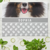 Aangepaste foto met witte poten op grijs & naam theedoek (Gevouwen)