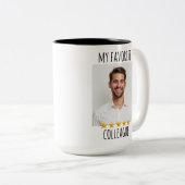 Aangepaste foto Mijn favoriete collega 5 sterren Tweekleurige Koffiemok (Voorkant rechts)