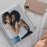 Aangepaste foto Minimal TWENTY FOUR Planner<br><div class="desc">Creëer uw eigen gepersonaliseerde planner voor 2024. Design beschikt over een foto naar keuze,  een faux gouden vierkant lijst,  het jaar in belettering en uw initialen of naam.</div>