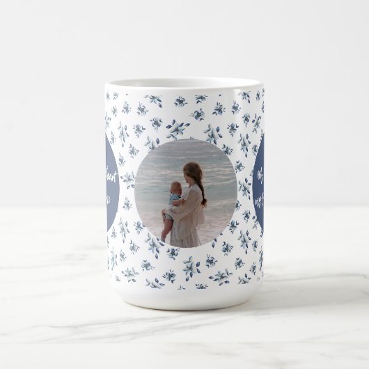 Aangepaste foto Mok met blauwe bloemen | Gepersona (Center)