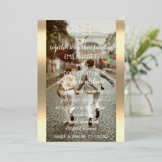 Aangepaste foto Monogram Evenement Hart Modern Folie Uitnodiging (Staand Voorkant)