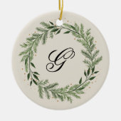 Aangepaste foto Monogram Pine krans Kerstcadeau Keramisch Ornament (Voorkant)