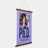 Aangepaste foto, naam, jaar en kleur doctoraat hangend wandkleed (Gebogen)