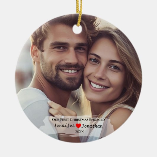 Aangepaste foto Onze eerste kerst verloofd Keramisch Ornament (Voorkant)