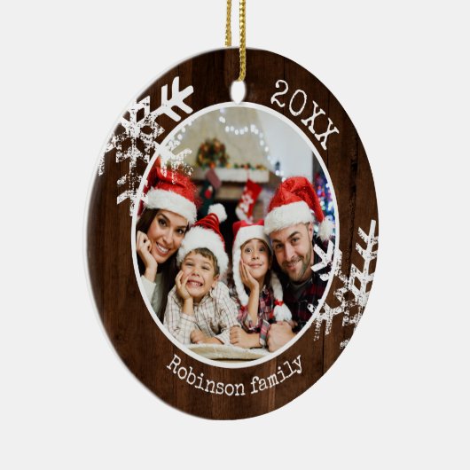 Aangepaste foto Rustic Wood Snowflake Keramisch Ornament (Rechts)