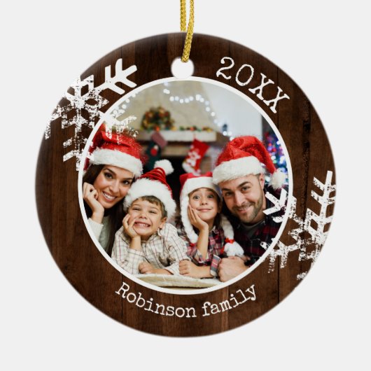 Aangepaste foto Rustic Wood Snowflake Keramisch Ornament (Voorkant)