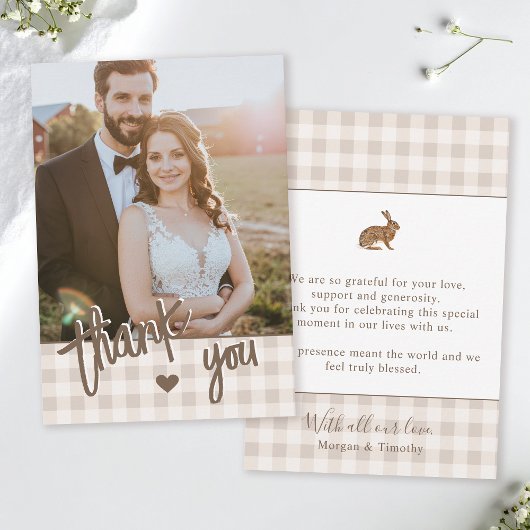 Aangepaste foto rustieke beige Gingham en haas bru Bedankkaart