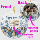 Aangepaste foto & tekst Hanukkah Festival of Light Keramisch Ornament<br><div class="desc">Maak kennis met het gepersonaliseerde Chanoeka Menora Ornament! Dit ronde keramische ornament is ideaal voor het toevoegen van een feestelijke touch aan uw Chanoeka-feesten. De voorkant is voorzien van een prachtig geïllustreerde menora met aangestoken kaarsen, omgeven door blauw en wit gebladerte, dreidels en Davidsterren. De tekst "Happy Chanoeka" wordt prominent...</div>
