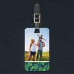 Aangepaste foto Tropical Leaves Patroon Bagagelabel<br><div class="desc">Planten en bloemen | Tropisch,  trendy patroon met exotische palmbladeren. © en ® Bigstock® - Alle rechten voorbehouden.</div>
