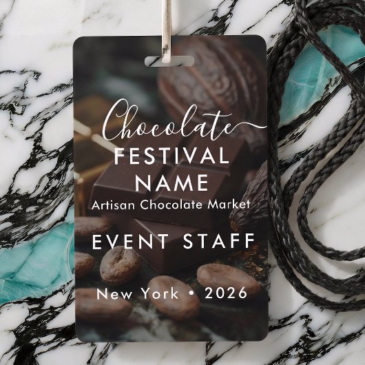 Aangepaste foto van evenementpersoneel op chocolad badge