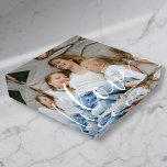 Aangepaste foto van legant Script Love<br><div class="desc">Pas uw favoriete foto aan met een mooi wit scriptlettertype met de woordliefde,  waardoor u een uniek geheugen en een unieke gave hebt voor de schat! Ontworpen door: Thisnotme©</div>