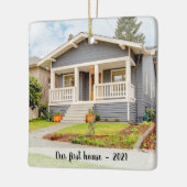 Aangepaste foto van ons eerste huis met jaar keramisch ornament (Links)