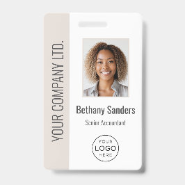 Aangepaste foto van werknemer, logo, naam Beige Badge