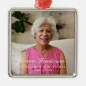 Aangepaste foto voor altijd in onze harten Herdenk Metalen Ornament (Voorkant)