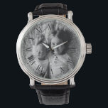 Aangepaste foto voor zwarte en witte stijl horloge<br><div class="desc">Een douanefoto zou horloge met uw eigen speciale foto in een zwarte en witte stijl kijken. U kunt de aanpassingsfunctie gebruiken om met verschillende fotofilters te experimenteren als u dit wenst.</div>