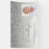 Aangepaste foto Zilveren Glitter Drip 90th Birthda Spandoek (Verticaal)