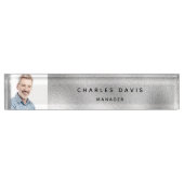 Aangepaste foto zilveren metalen monogram modern naambordje (Voorkant)