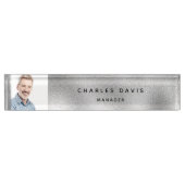 Aangepaste foto zilveren monogram modern naambordje (Voorkant)