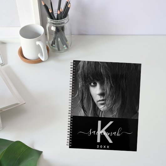 Aangepaste foto zwart wit monogram 2025 planner