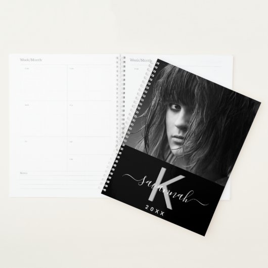 Aangepaste foto zwart wit monogram 2025 planner (Display)