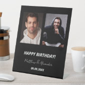 Aangepaste foto zwart wit vrienden verjaardag reclamebord met voetstuk (Insitu)