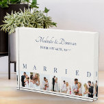 Aangepaste fotocollage off wit 7 Afbeelding bruilo Fotoblokken<br><div class="desc">Elegant fotoblok, gepersonaliseerd met uw trouwfoto's. Een stijlvol ontwerp in neutraal kleurenpalet in gebroken wit en donkerblauw - perfect voor pasgetrouwde geschenken en jubileumgeschenken. De fotosjabloon is ingesteld voor u om 7 van uw favoriete afbeeldingen toe te voegen die in portretformaat worden weergegeven in een eenvoudige rasterstijl fotocollage. MARRIED is...</div>