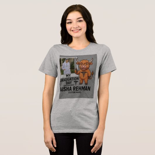 Aangepaste fotolijst Hooglandkoe verzorgt afstuder Tri-Blend Shirt (Voorkant volledig)