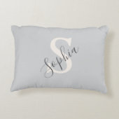 Aangepaste fotonaam Monogram Pink Patchwork Accent Kussen (Achterkant)