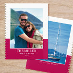 Aangepaste Fotonaam Roze Modern Planner<br><div class="desc">Creëer je eigen fotojaarplanner! Een stijlvolle sjabloon gepersonaliseerd met twee favoriete foto's,  jouw naam,  het jaar en een persoonlijk bijschrift of motto. Custom planners maken prachtige geschenken voor familie en vrienden,  en zijn een geweldige manier om iedereen georganiseerd te houden! Gedrukte kleuren: roze en wit.</div>