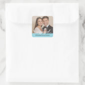 Aangepaste fotonaam Verloving Modern Script Vierkante Sticker (Tas)